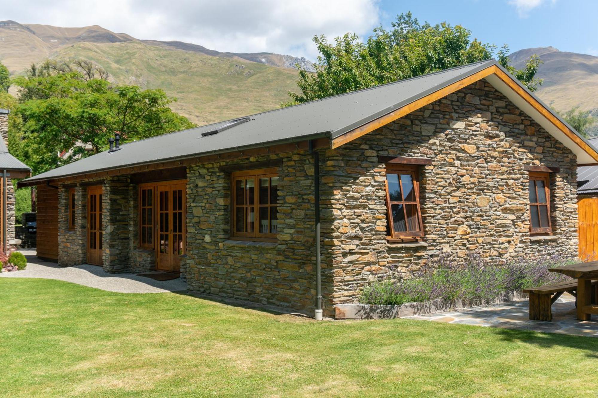 Wanaka Homestead Lodge & Cottages Eksteriør billede