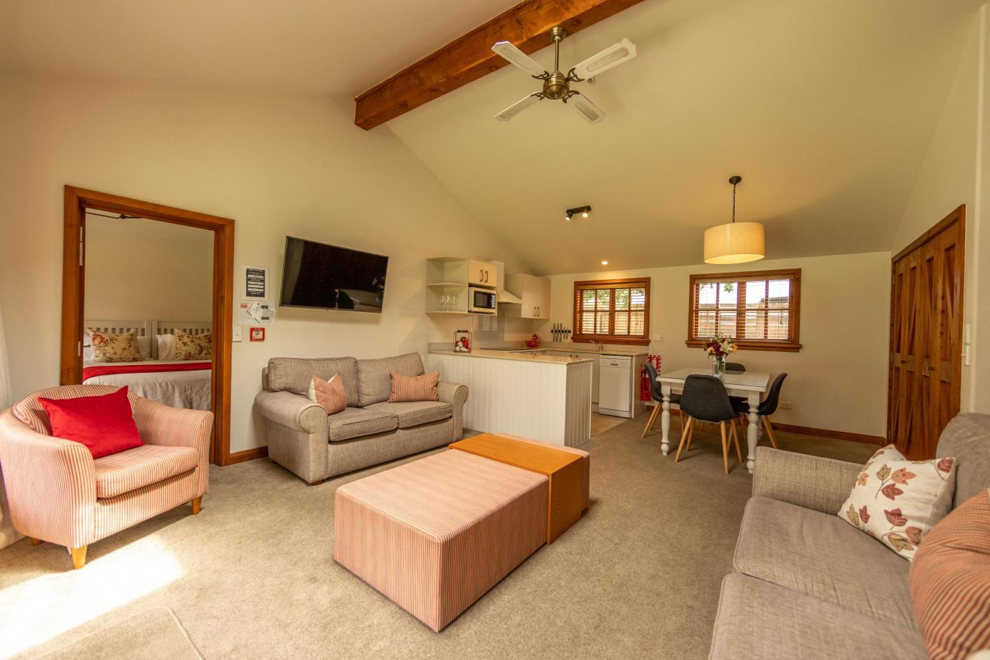 Wanaka Homestead Lodge & Cottages Eksteriør billede